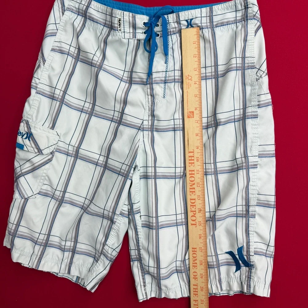 VTG Y2K Hurley Mens Plaid Board Shorts SIZE LARGE White Blue Cargo Swim Trunks‎